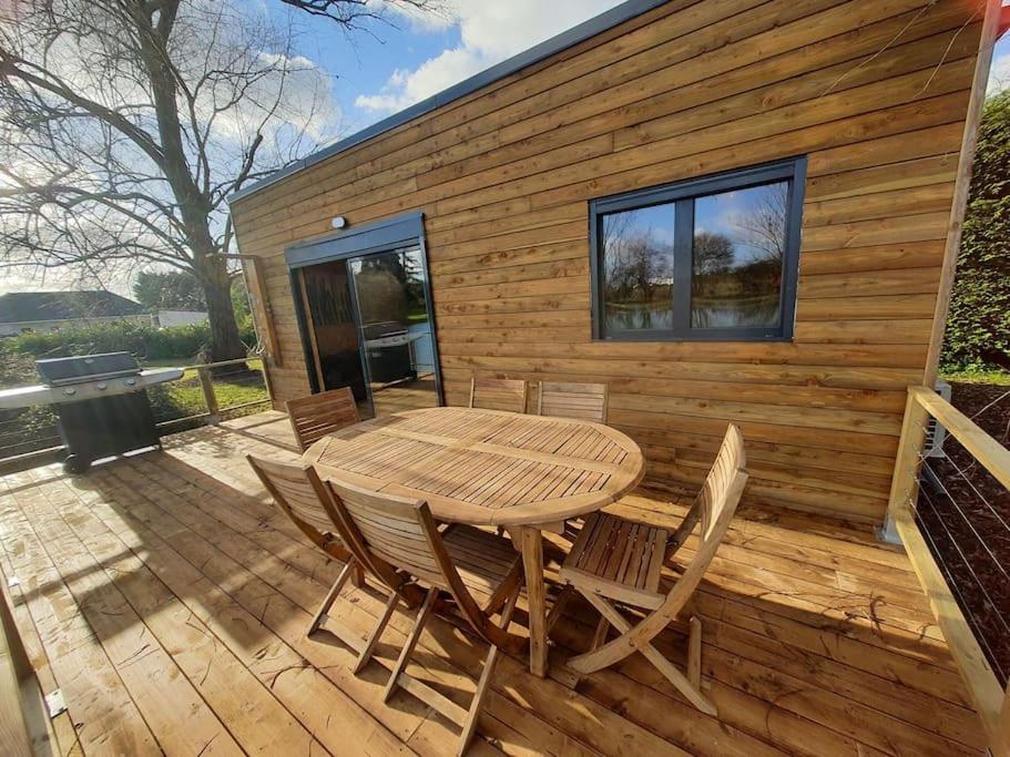 Chalet Les Pieds Dans L'Eau La Campagne A La Ville Saint-Doulchard Exterior photo