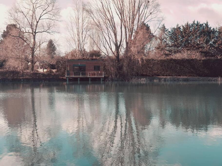 Chalet Les Pieds Dans L'Eau La Campagne A La Ville Saint-Doulchard Exterior photo